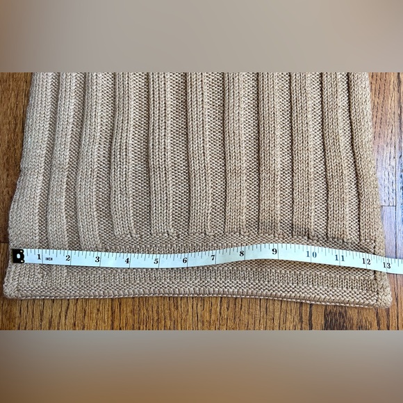 WHBM Infinity Knitted Scarf - Picture 3 of 6